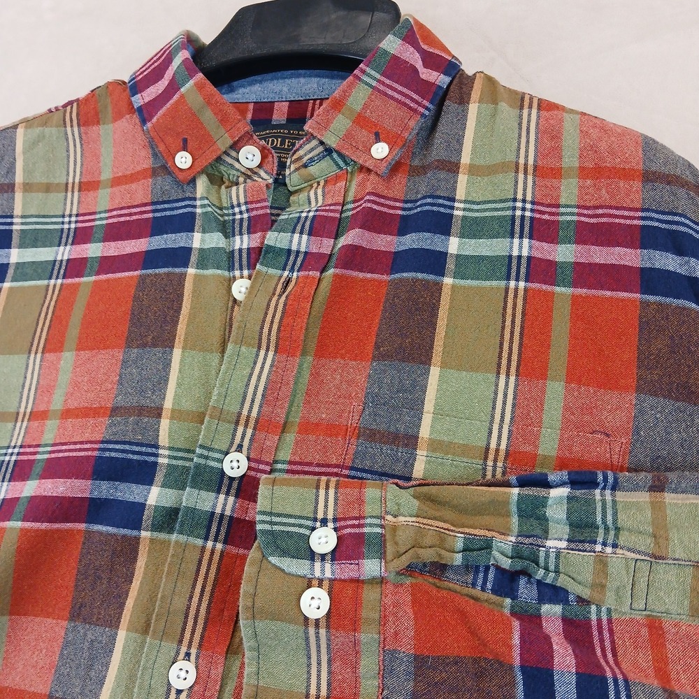 Pendleton Small Mens Shirt Flannel 21x26 Flannel Plaid Button Down Long Sleeve